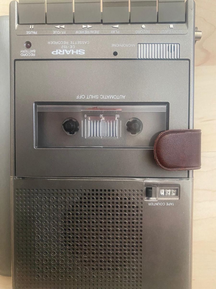 Sharp Enregistreurs: SHARP CE-152 Cassette Recorder guter Zustand – D'occasion à Gipf-Oberfrick par glogeli