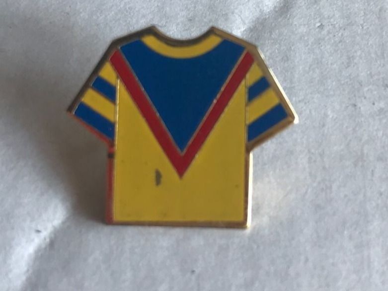 Placchette & Badge: FCB ? Trikot Pin – Usato da Itingen venduto da Bebbi6569
