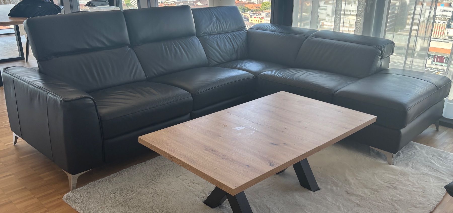 Conforama Sofas: Leder-Ecksofa Relaxfunktion schwarz - Abholung bis 15.7.2026 – D'occasion à Bottmingen par marktplatz-moebel 2