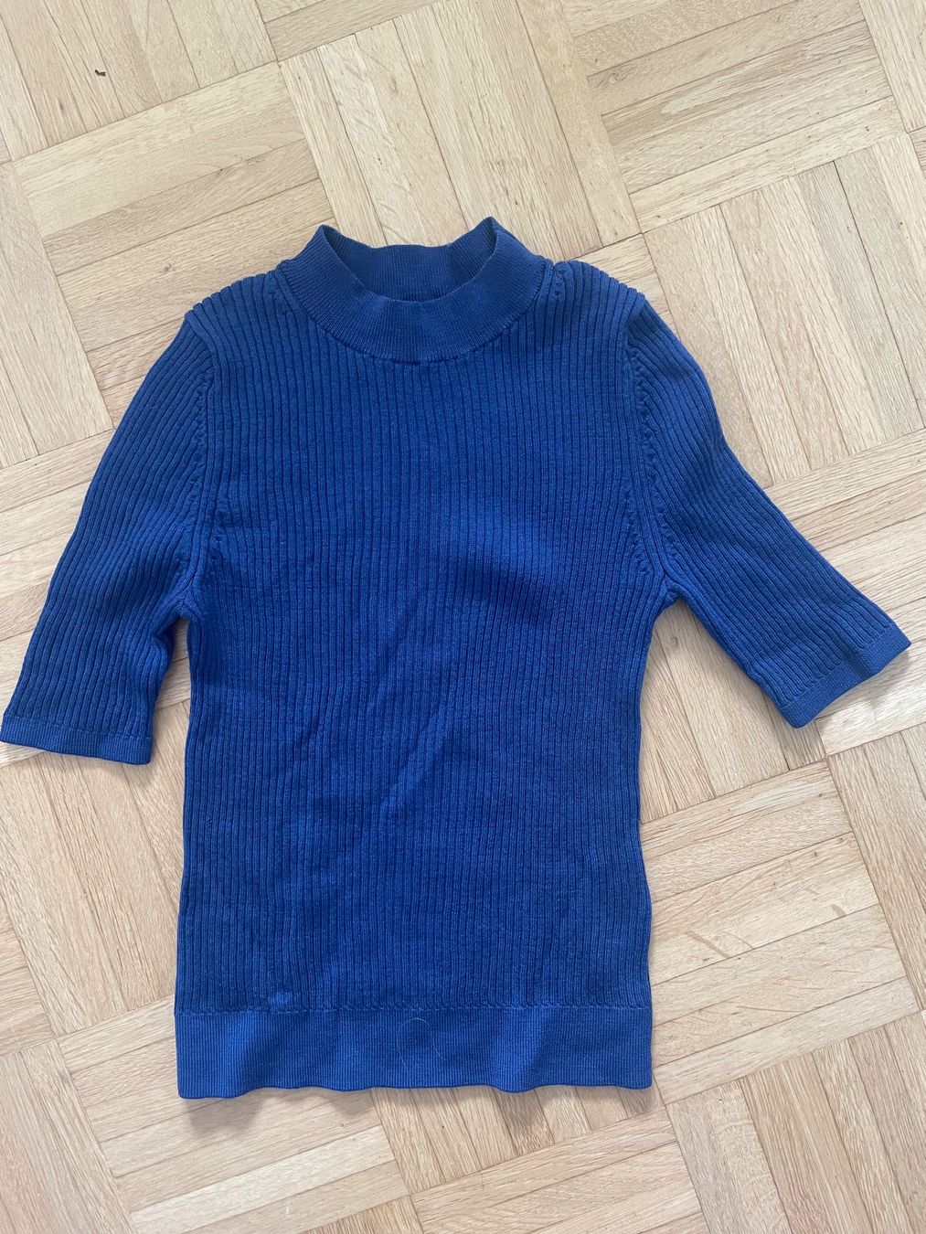 Top: Strickshirt Wolle Uniqlo – Usato da bern venduto da frauschenk