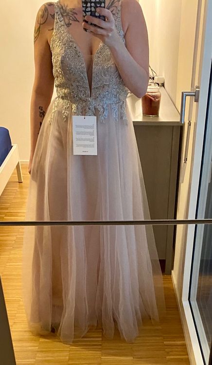 Schönes Abendkleid ungetragen Gr. 40 2