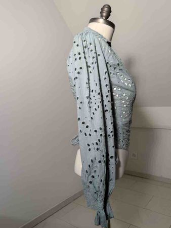 Damen Bluse hellblau Lochstickerei gebraucht