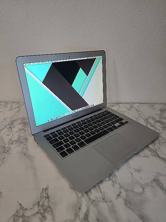 Apple Notebook: MacBook Air i5 | 4Go RAM | SSD 121Go – Usato da Renens VD venduto da MTD2211 1