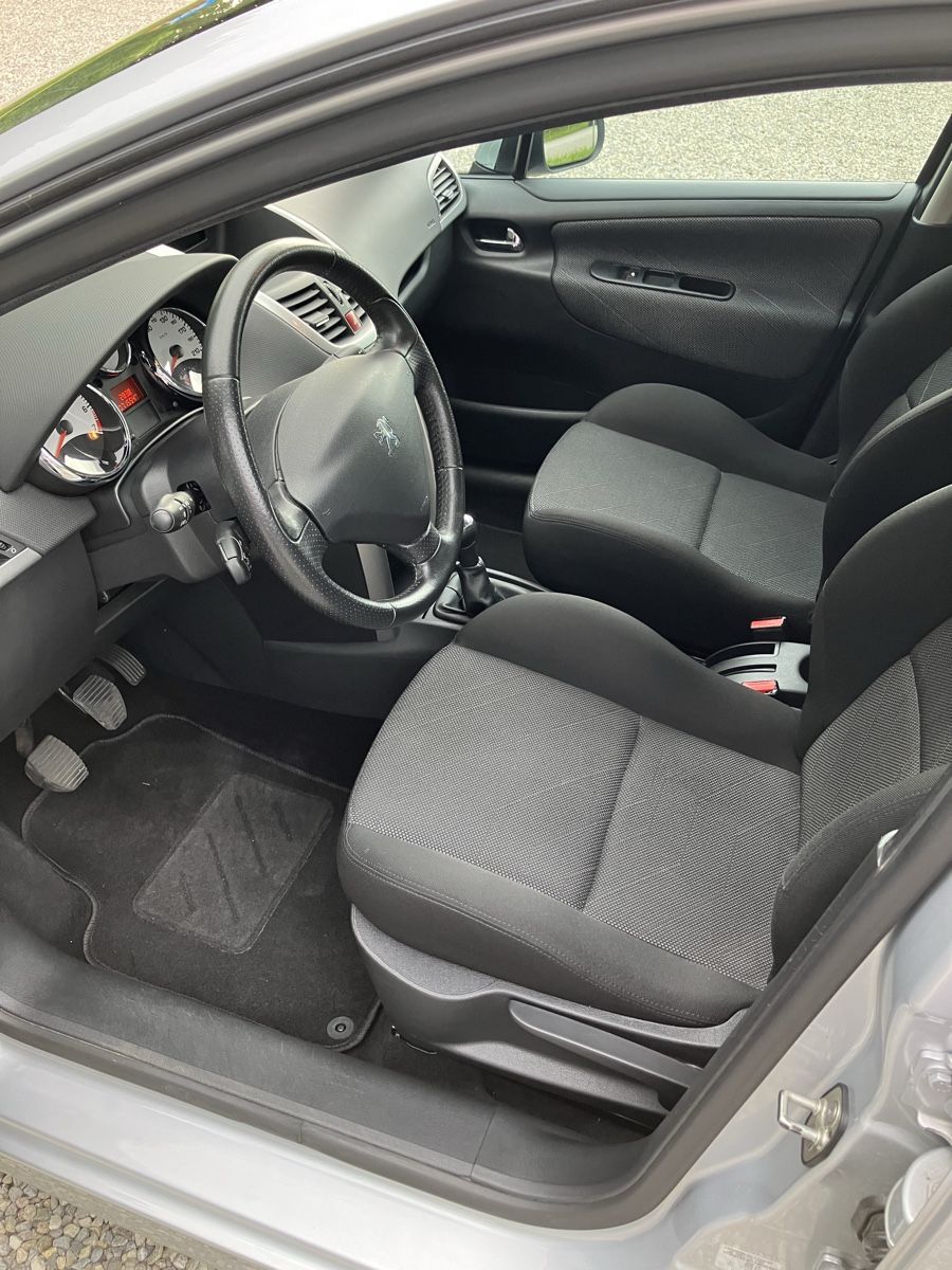 Peugeot Autos: Peugeot 207 1.6 16V – Gebraucht aus Zug von Ochp049 9