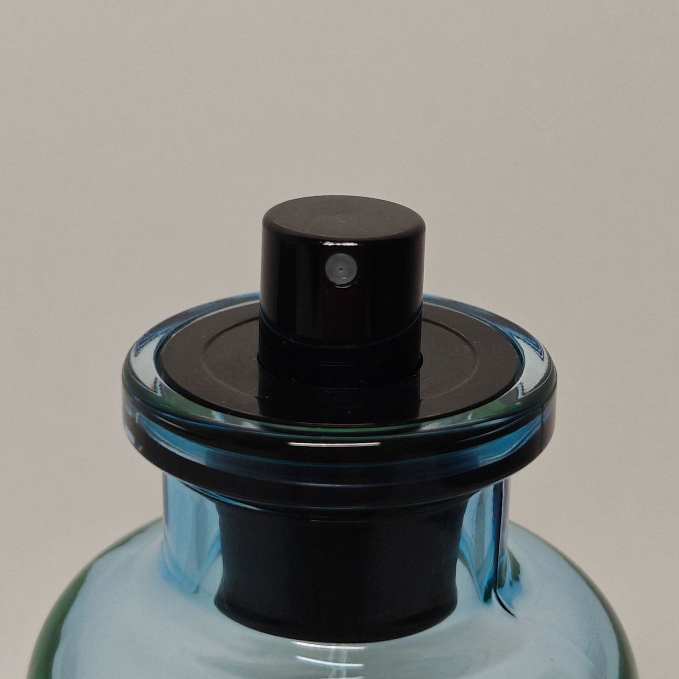 Louis Vuitton Profumi & Eau de Toilette: Louis Vuitton Pacific Chill 25/100ml – Usato da Oensingen venduto da IcyMehmet 1