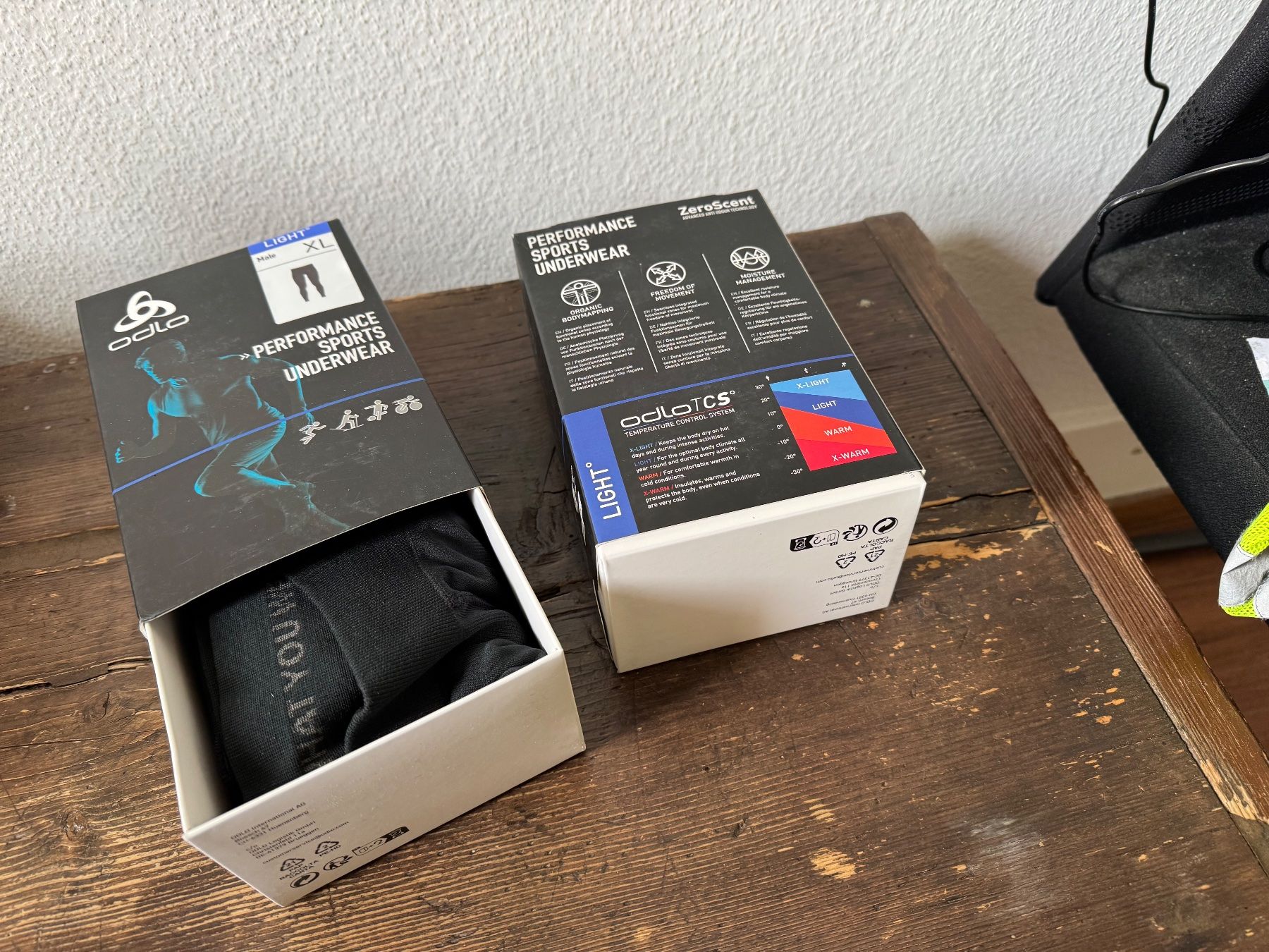 Biancheria intima: ODLO | 2x XL - Base Layer Bottom Long Performance Light – Nuovo (secondo la descrizione) da Köniz venduto da meerundwind 2