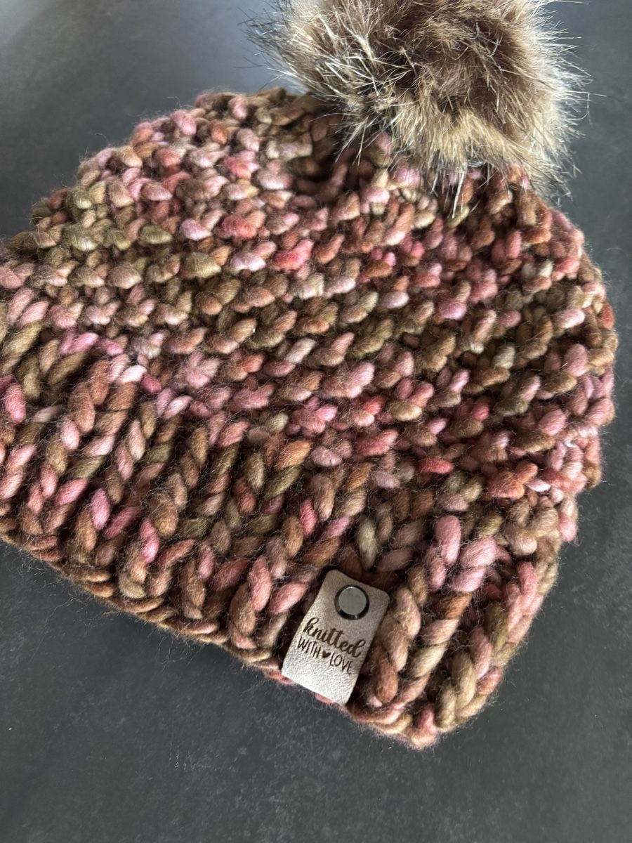 Copricapi, berretti & cappellini: Bonnet neuf - pièce unique – Nuovo e nell'imballaggio originale da Randogne venduto da BonnieG 3