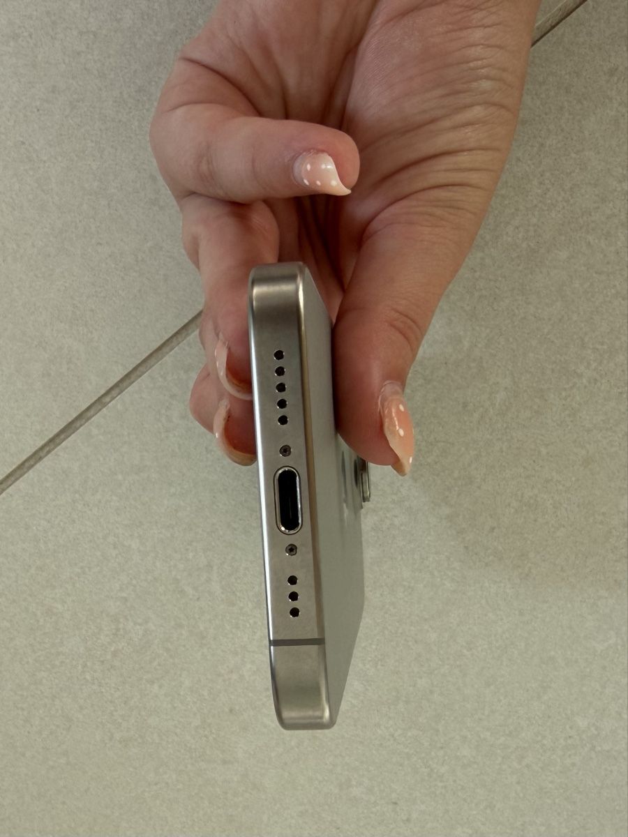 Apple Portables: iPhone 15 pro 128GB  – D'occasion à Meisterschwanden par tab_6bgl 4