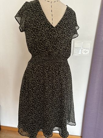 Mavi Kleid, Grösse M, NP 99.90