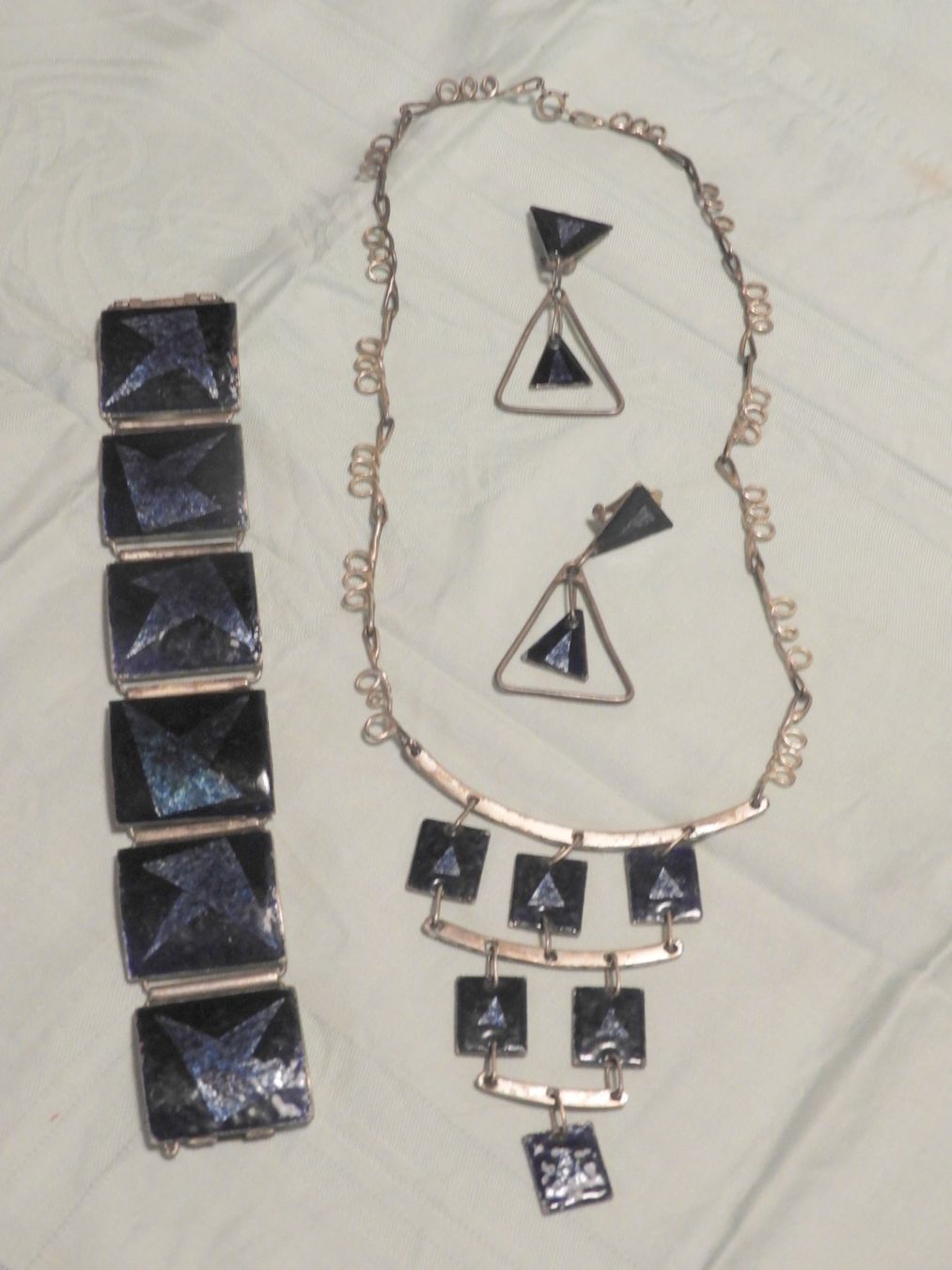 Sonstiger Schmuck: HALSKETTE +OHRENCLIPS +ARMBAND, EMAILLIERT 1970 ca – Gebraucht aus Ettingen von troll-mutter