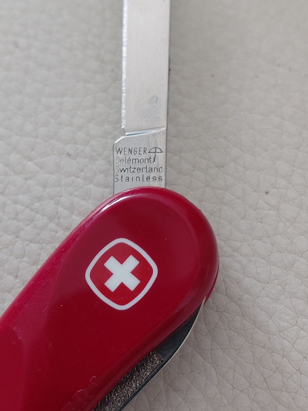Wenger Coltelli tascabile: Wenger Evolution Taschenmesser Rot, Top! Schweizermesser! – Usato da Belp venduto da mar_76s8 2