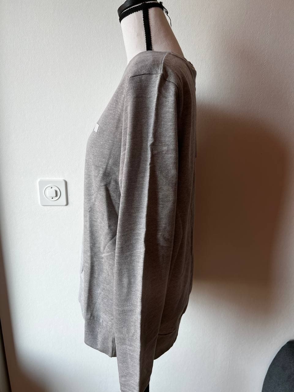 Bench Pulls & Sweat-shirts: Neue Pulli Bench 70%Cotton M – Neuf avec emballage d'origine à Riehen par ann_76jw 3