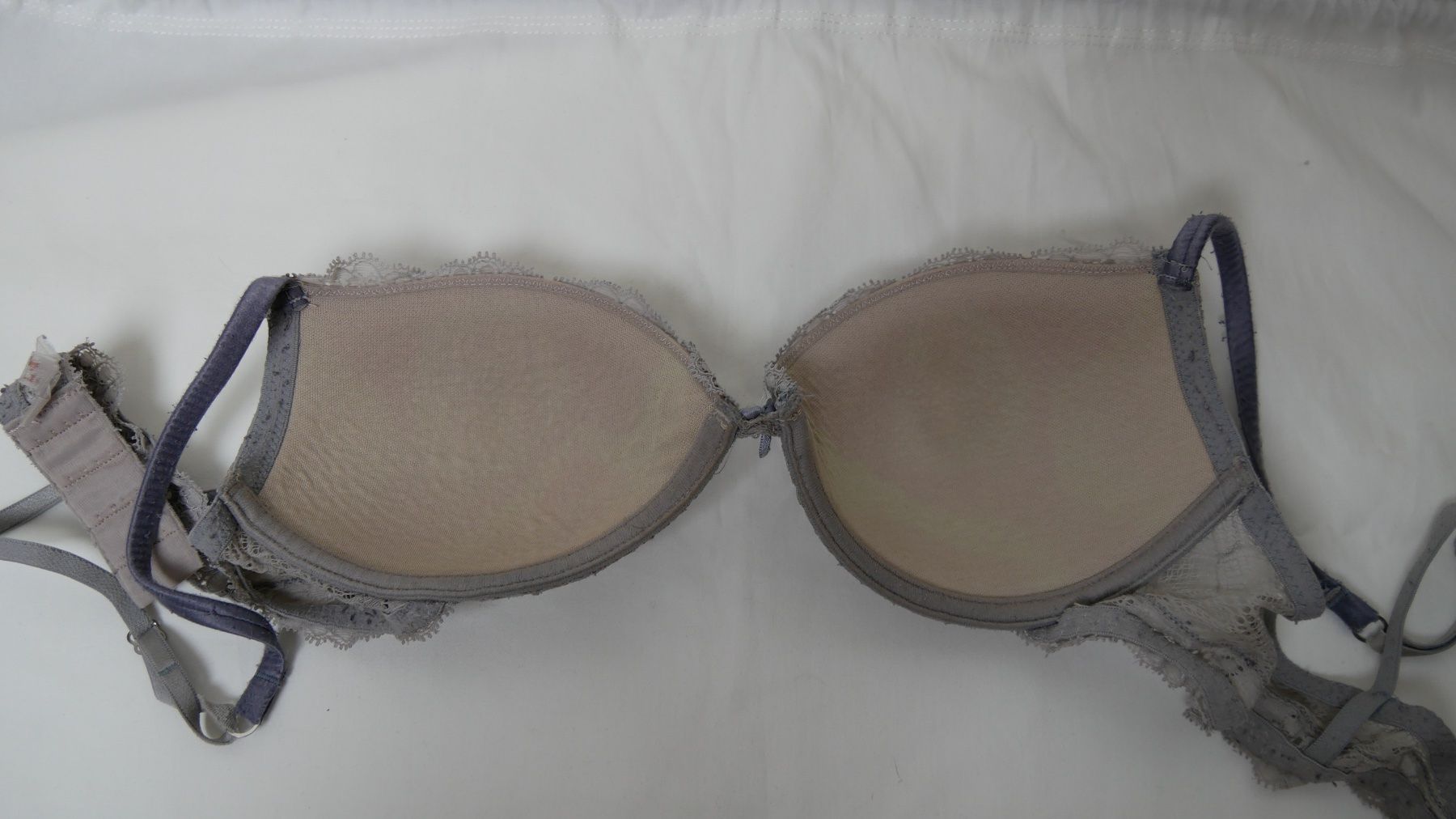 Intimissimi Altra biancheria intima: Intimissimi Push Up BH 75B – Usato da Zürich venduto da julia_vina 2