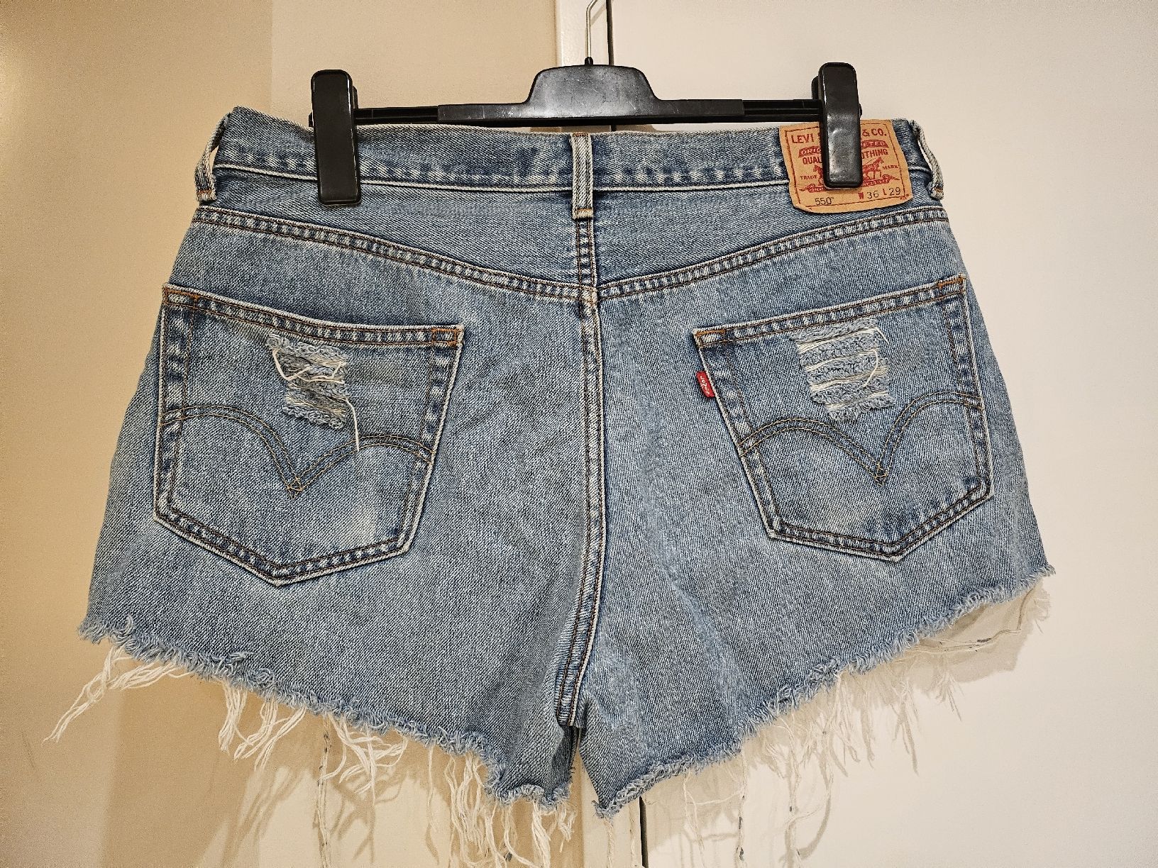 Levi's Jeans: Levis Shorts Hotpants gr. W36  – Usato da Allschwil venduto da na.wi.90 1