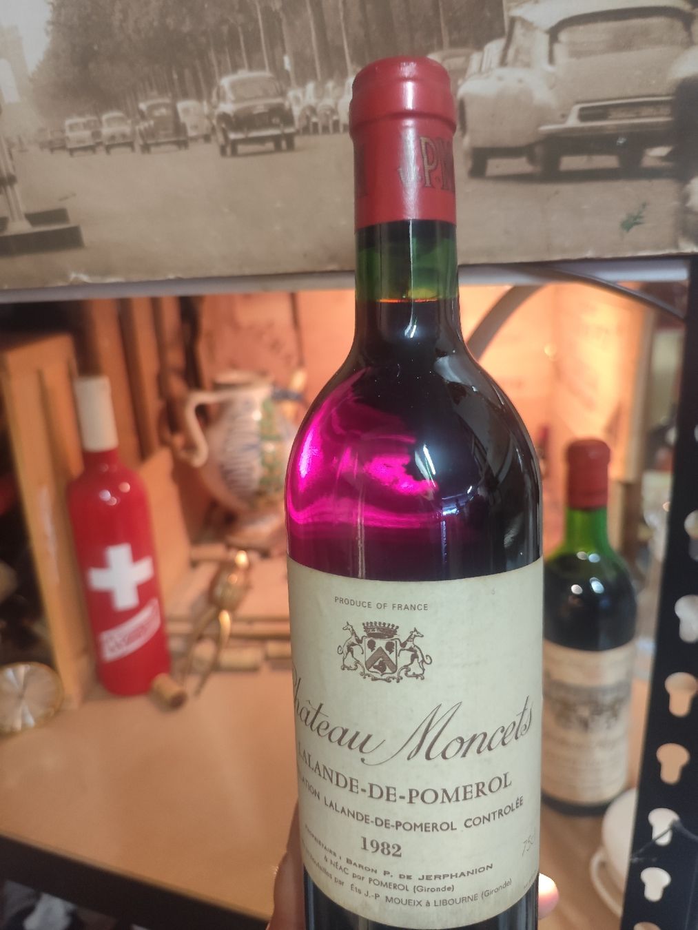 Vino: 1982 Chateau Moncets Lalande-de-Pomerol  – Nuovo (secondo la descrizione) da Büsserach venduto da Vintage-vins 1
