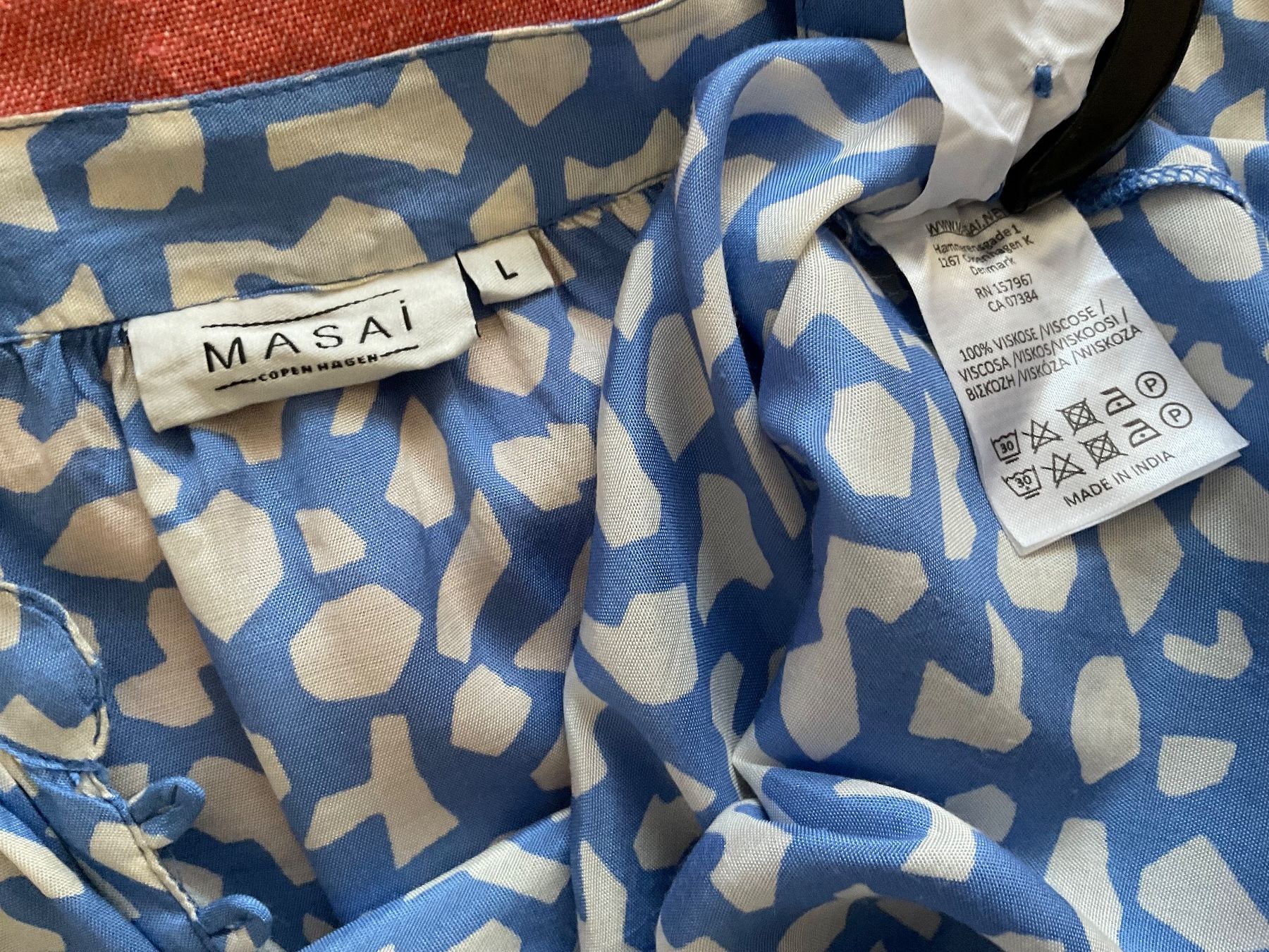Chemisiers: MASAI oversize Bluse Gr L weiss/hellblau – D'occasion à Urdorf par alda02 6