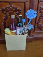 Wein mit Zubehör für Puppenhaus/Puppenstube
