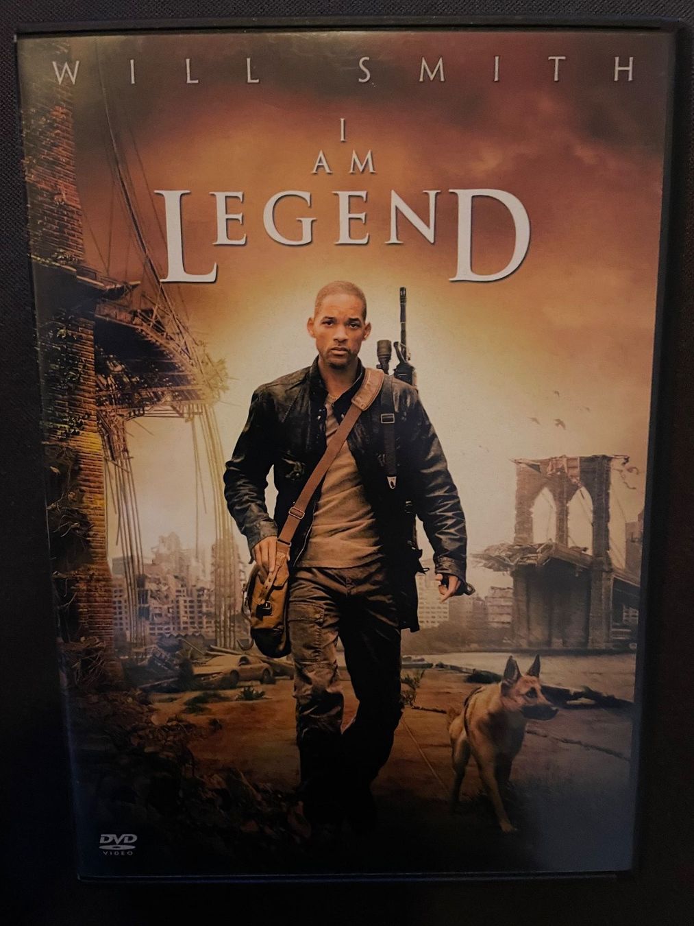 Tous les DVDs: I Am Legend – D'occasion à Dierikon par Butcherboy