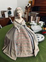 Porzellanpuppe antik Kleid rosa Blumen Zustand gut