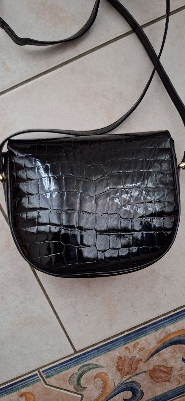Borse da donna: Petit sac en cuir Vintage – Usato da St-Triphon venduto da Jldr0 4