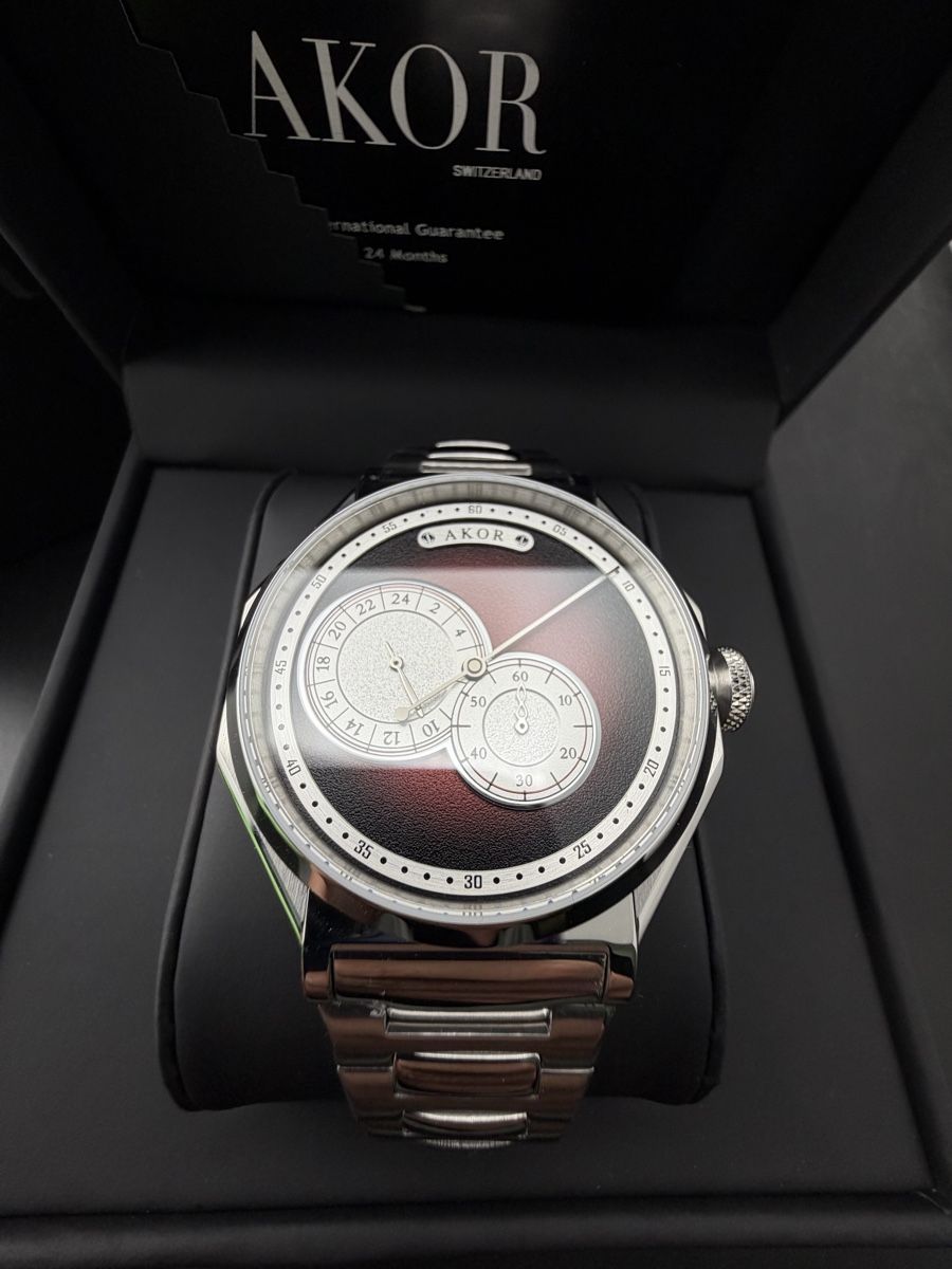 Uhren: Montre AKOR Régulateur Rouge Neuve Full Set – Neu und originalverpackt aus Neuchâtel von TopChrono24 1
