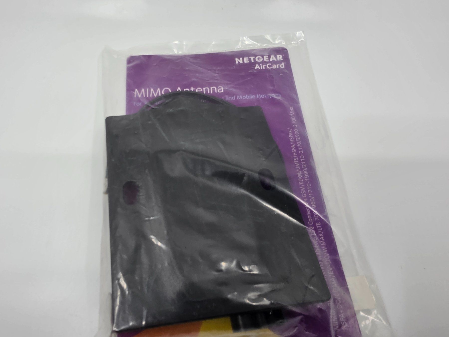 Radiocomunicazione: Netgear MIMO Antenne 6000450 neu – Usato da Ostermundigen venduto da filewv 4