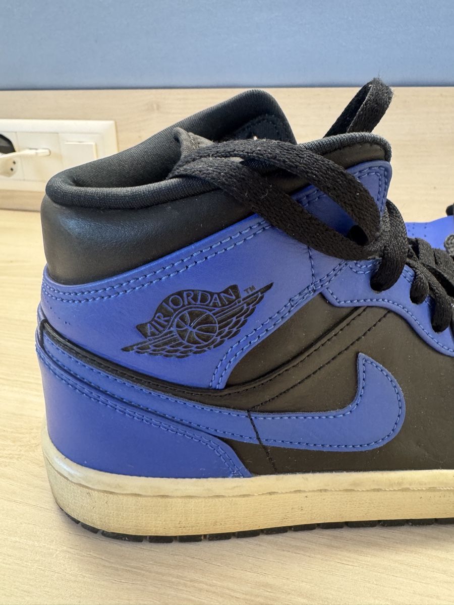 Jordan Scarpe da uomo: Air Jordan 1 Mid "Royal" sneakers – Usato da Clarens venduto da Ian_calvin 1