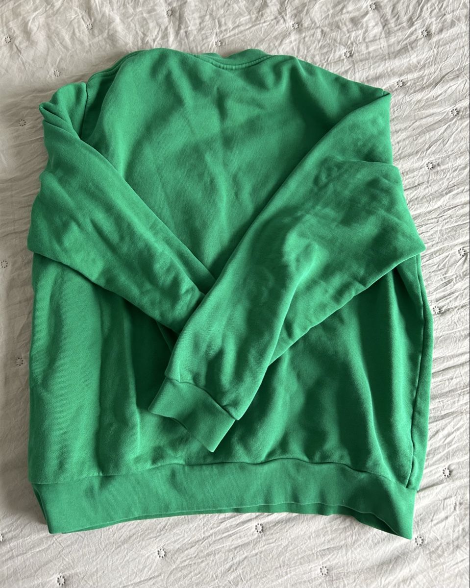 Lacoste Pullover & Sweatshirts: Lacoste sweat-shirt / pullover – Gebraucht aus Sonceboz-Sombeval von Anna_Maria09 5