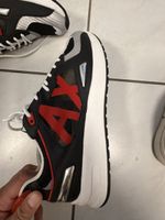 Original ON, Veja, Armani und Sorel Schuhe zu verkaufen.