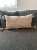 Kissenbezug mit Pompons handgefertigt Baumwolle