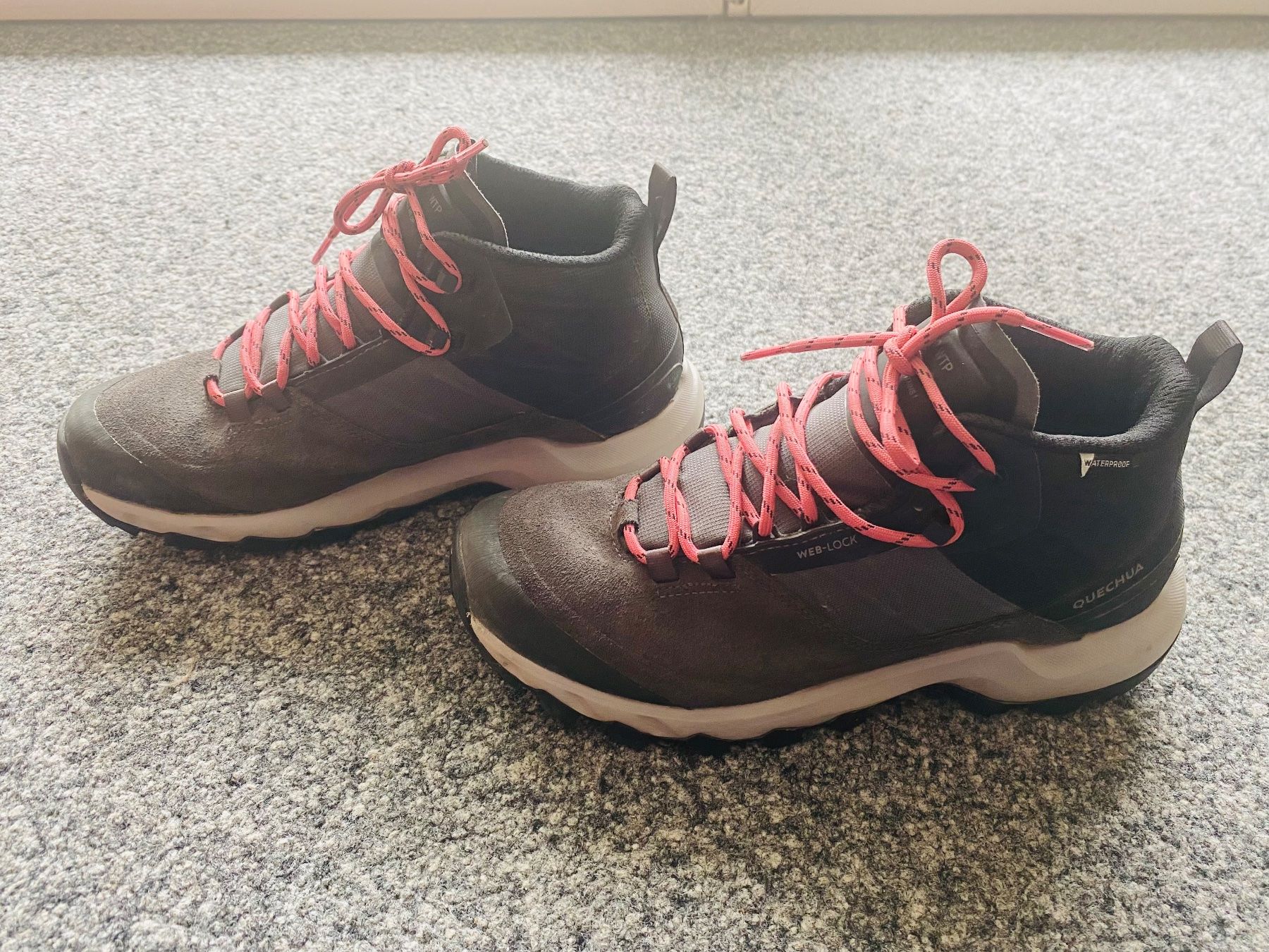 Decathlon Damenschuhe: Quechua Wanderschuhe, Grösse 38 – Neu (gemäss Beschreibung) aus Zermatt von kei_cb2w