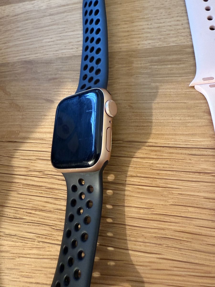 Apple Smartwatch: Apple Watch – Usato da basel venduto da yuri.H 1