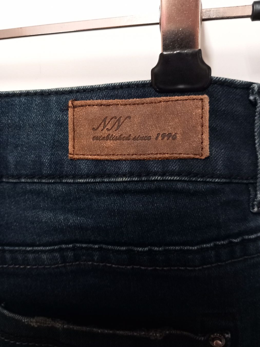 Jeans: NO NAME Stretch Jeans Gr. 30, Sternenmuster, Blackout – Usato da Merligen venduto da muss_haben 2