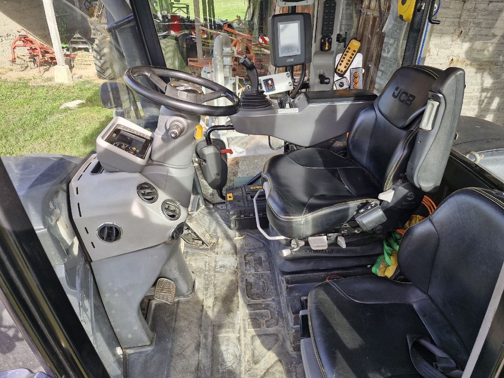 Jcb Tracteurs: JCB Fastrac 4220 – D'occasion à Wünnewil par s_s_bgq2 5