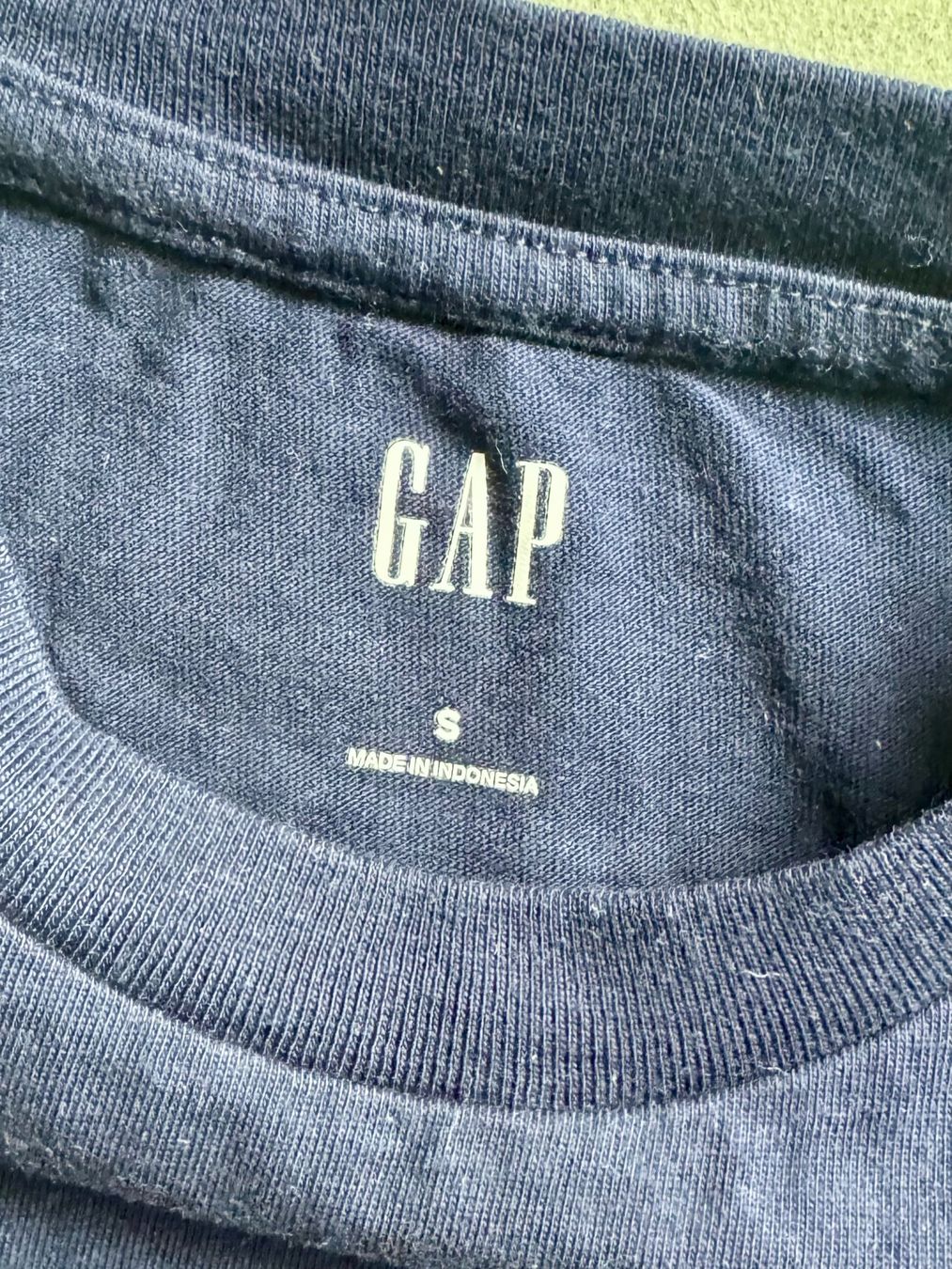 Gap T-shirt: GAP Men's Pocket-Tee Brannan Bear, Preloved – Usato da Paradiso venduto da pietk_6900 2