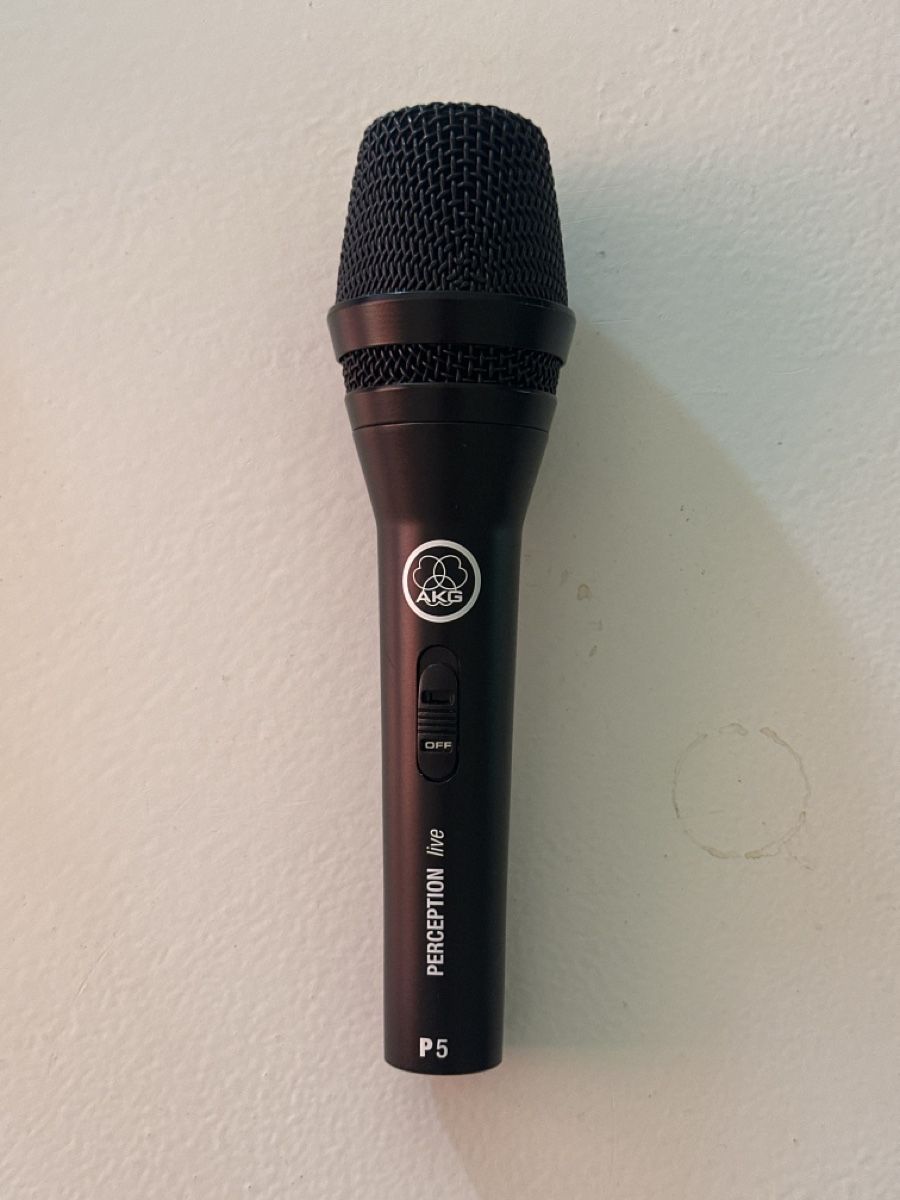 Akg Microfoni: Mikrofon AKG Perception P5 mit Kabel guter Zustand – Usato da zürich venduto da josschmid01