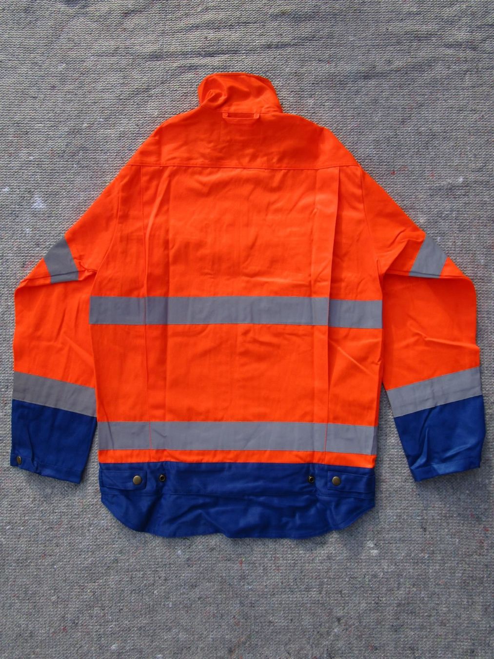 Giacche: 3 Stück Arbeitsjacke EN471 div. Grössen, neu – Nuovo (secondo la descrizione) da Eschenbach SG venduto da brocarte 2