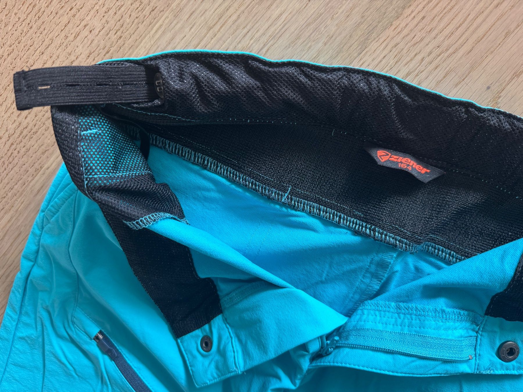 Ziener Pantaloni: Bikeshorts Ziener, Grösse 164 – Usato da Belp venduto da Mundial 2