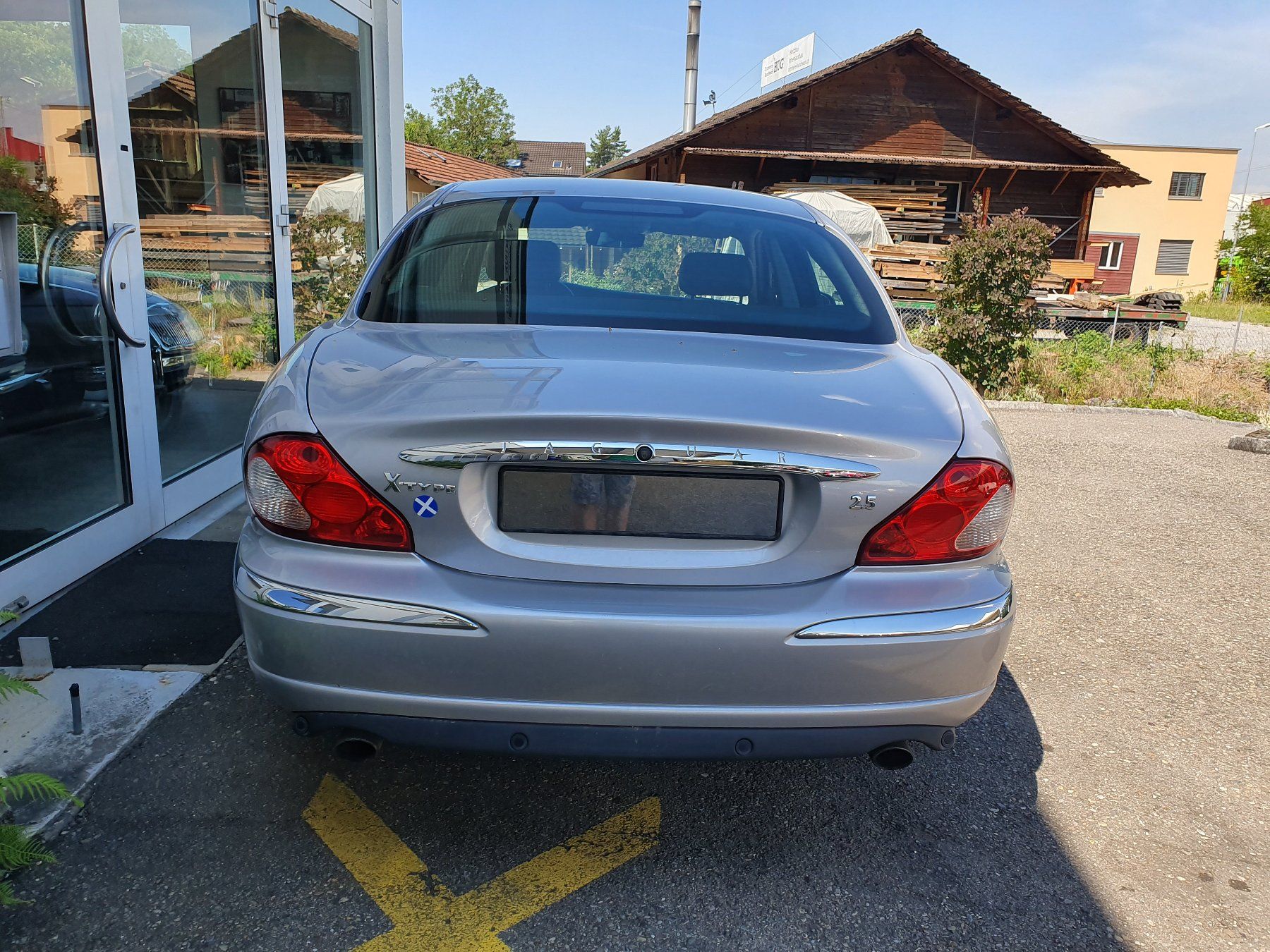Jaguar Autos: Jaguar  X-Type 2.5 L V6 EX  Youngtimer – D'occasion à Schwarzenbach SG par MGTC 2