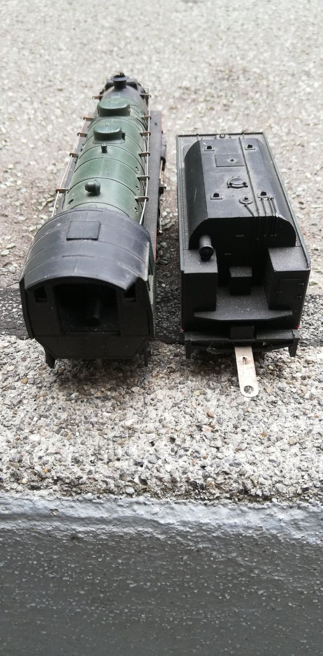 Lima Modellini di ferrovie: Lima Lok mit Tender ab 1Fr. – Difettoso da Thun venduto da Matthias72 6