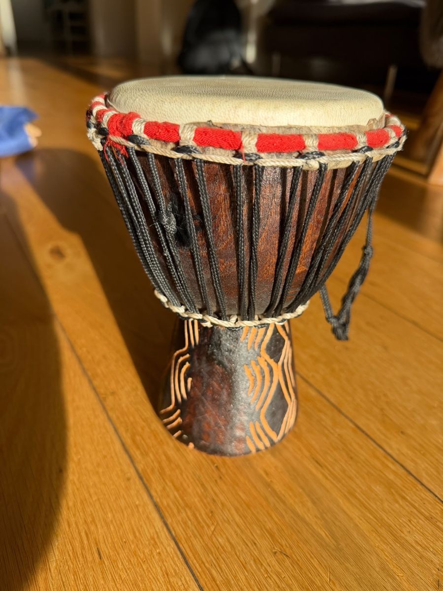 Strumenti musicali: Djembe (klein) – Usato da Muttenz venduto da Malucas 2