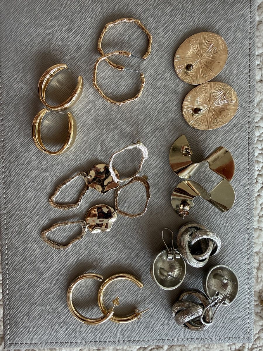 Orecchini pendenti & Orecchini a lobo: Chunky Statement Earrings Bundle - Gold and Silver Tones – Usato da Luzern venduto da prelovedfashion_99 2