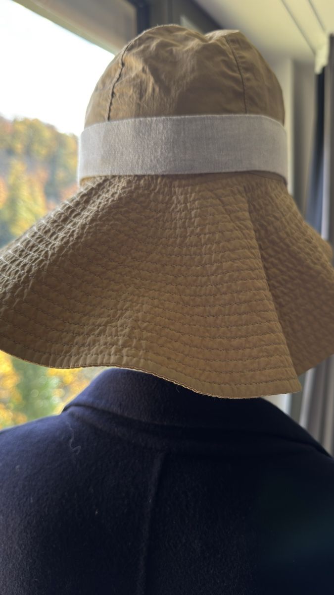 Jacquemus Copricapi, berretti & cappellini: Jacquemus | Bucket Hat | Gr. 56 – Nuovo (secondo la descrizione) da Kilchberg ZH venduto da nad_6dwp 2