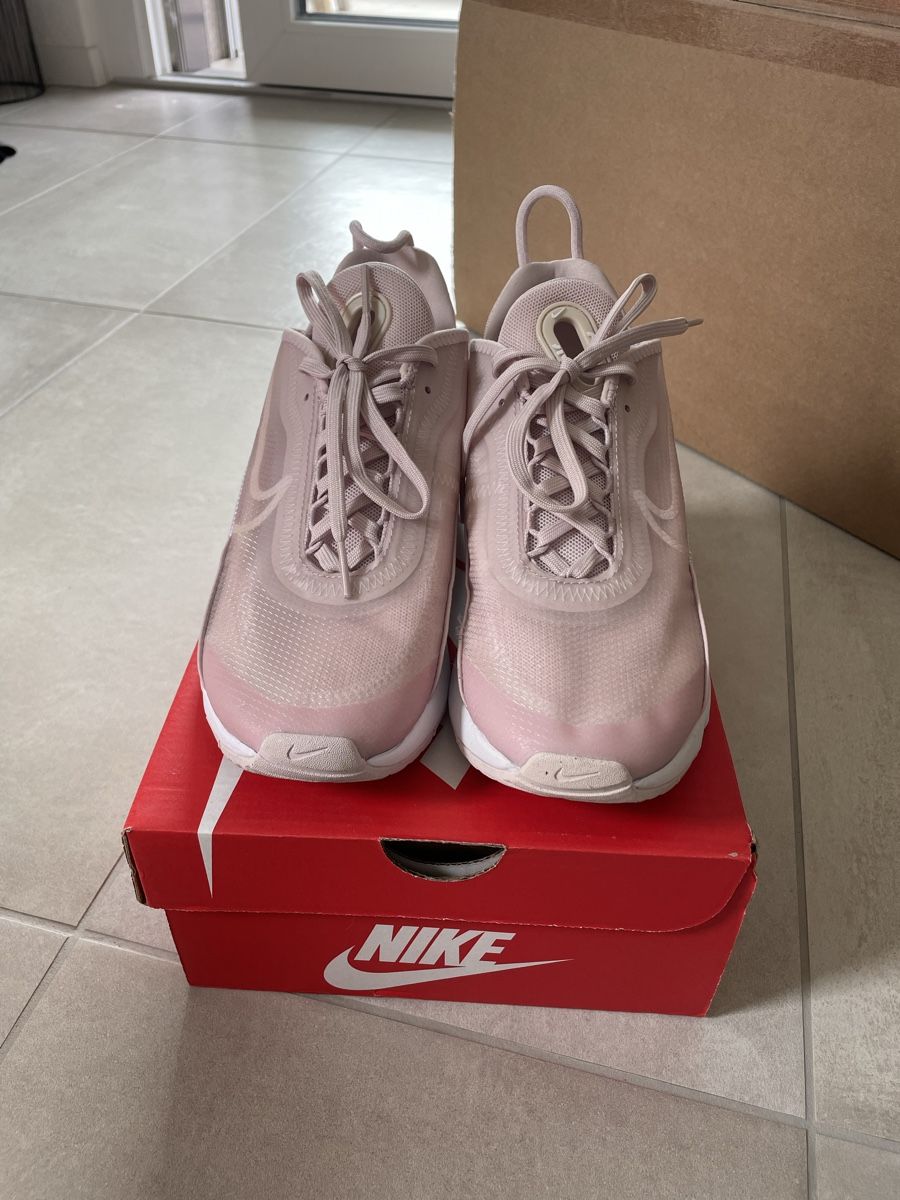 Nike Scarpe da donna: Nike air Max 2090 – Nuovo (secondo la descrizione) da orbe venduto da Reb_04 2