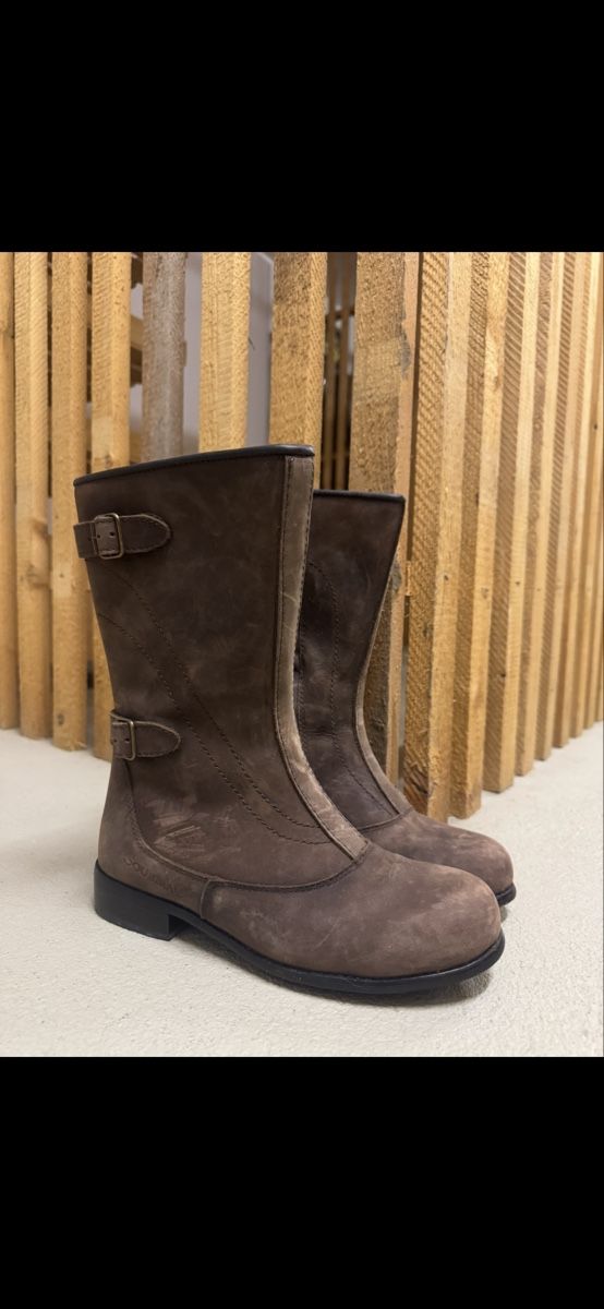 Scarpe da donna: Motorradstiefel Leder – Nuovo (secondo la descrizione) da Tann venduto da ann_qn2n