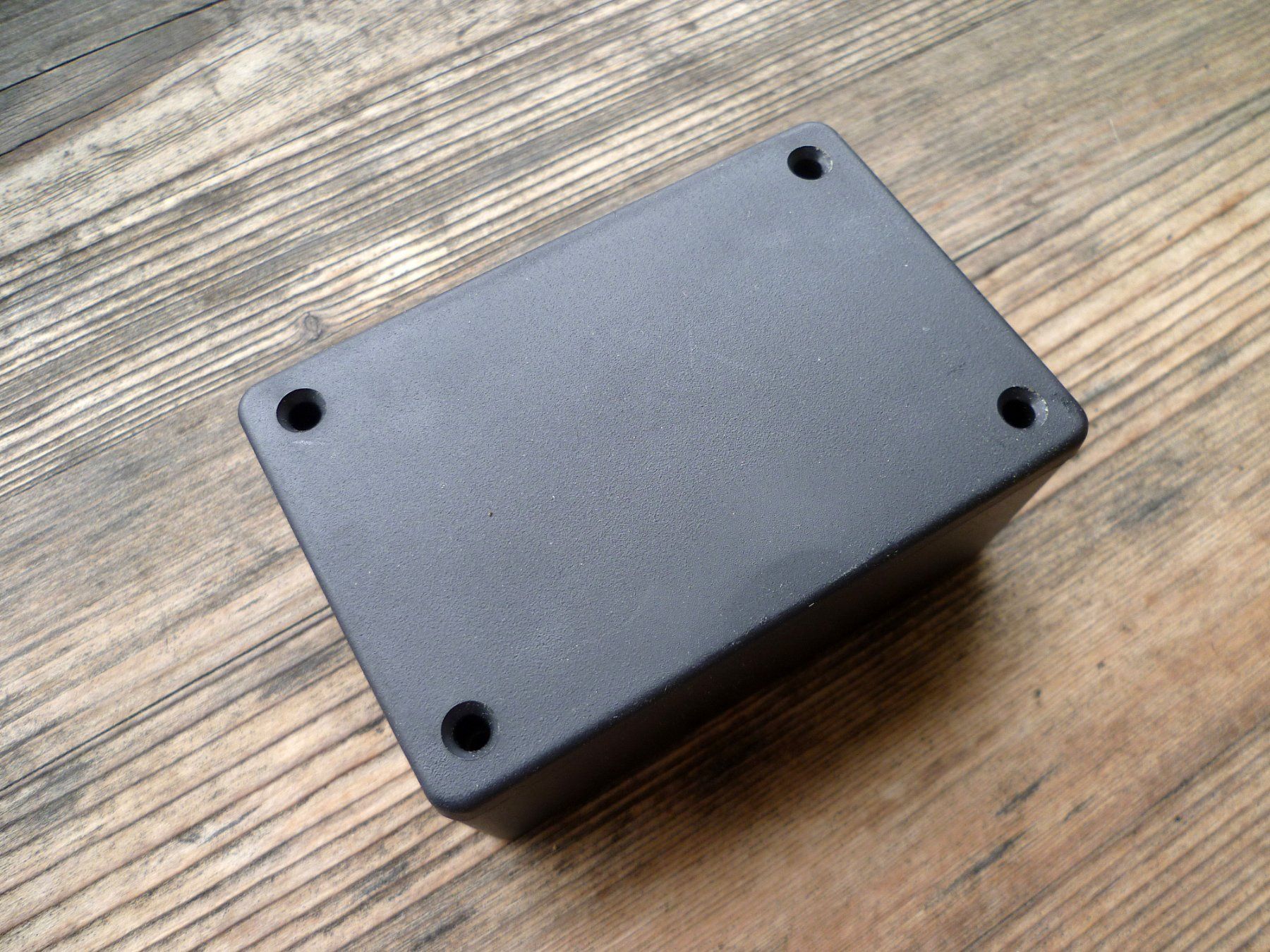 Componenti elettronici: Hammond Electronics 1591XXLSBK Universal-Gehäuse – Nuovo e nell'imballaggio originale da Aarau venduto da Rdodger