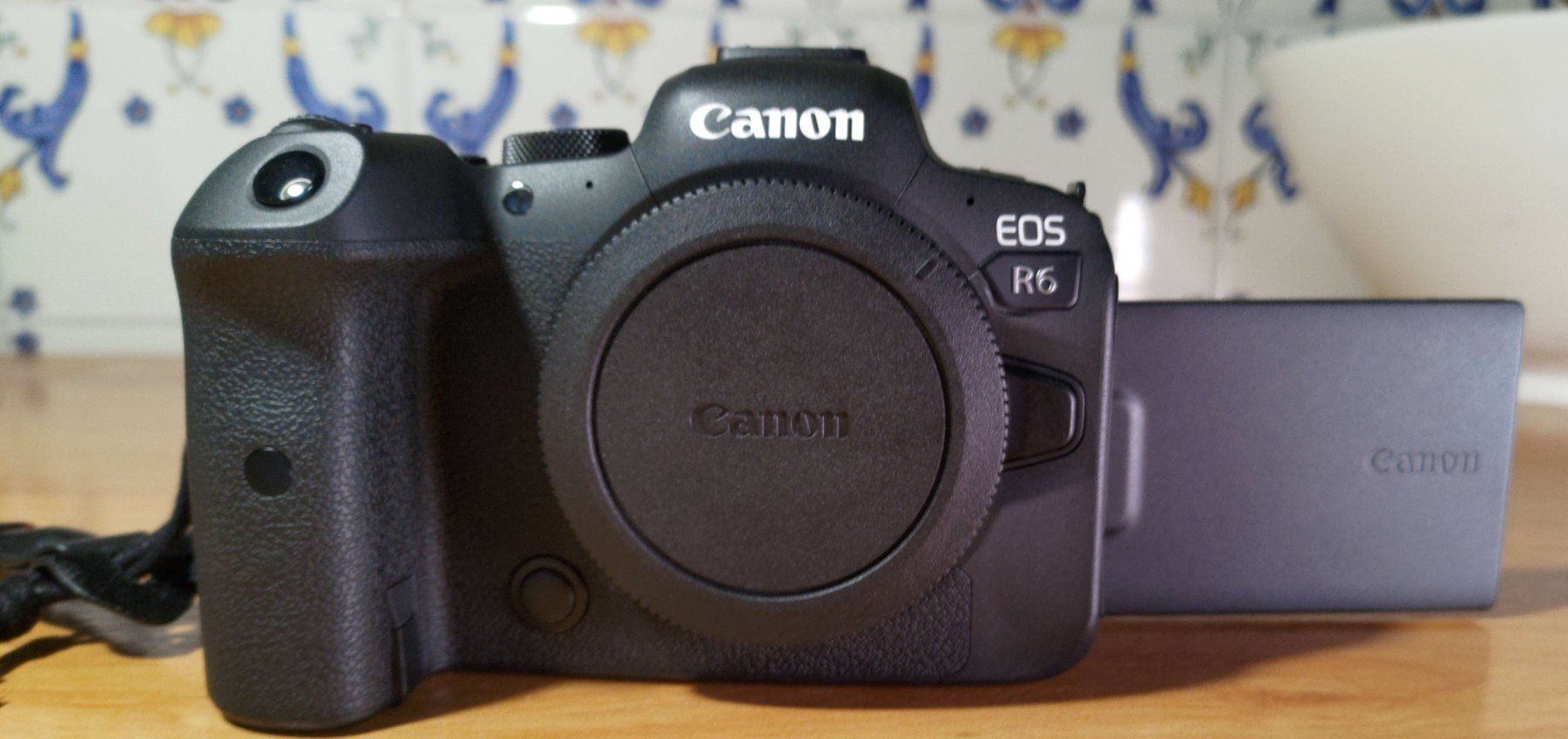 Canon EOS R6 Full-frame mirrorless digital camera (D'occasion) à ...