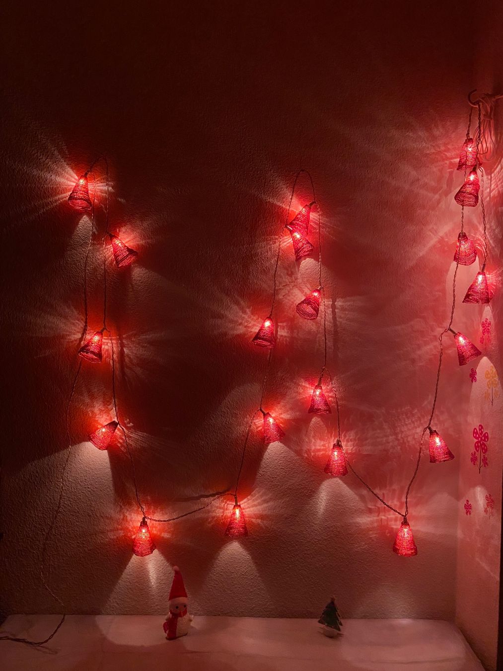 Ghirlande e barre luminose: Lichterkette 6 m lang Einzelstück Körbchen rot Deko LED – Usato da Basel venduto da him_5r5n