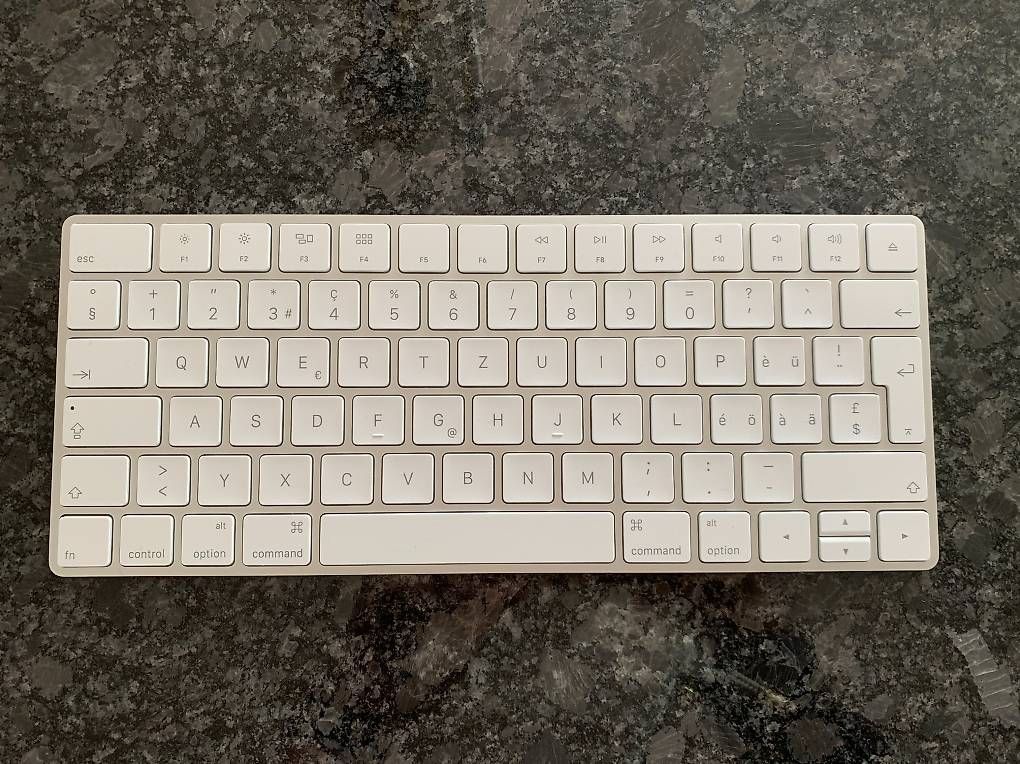 Claviers: Apple Magic Keyboard – D'occasion à Hindelbank par sarahcw