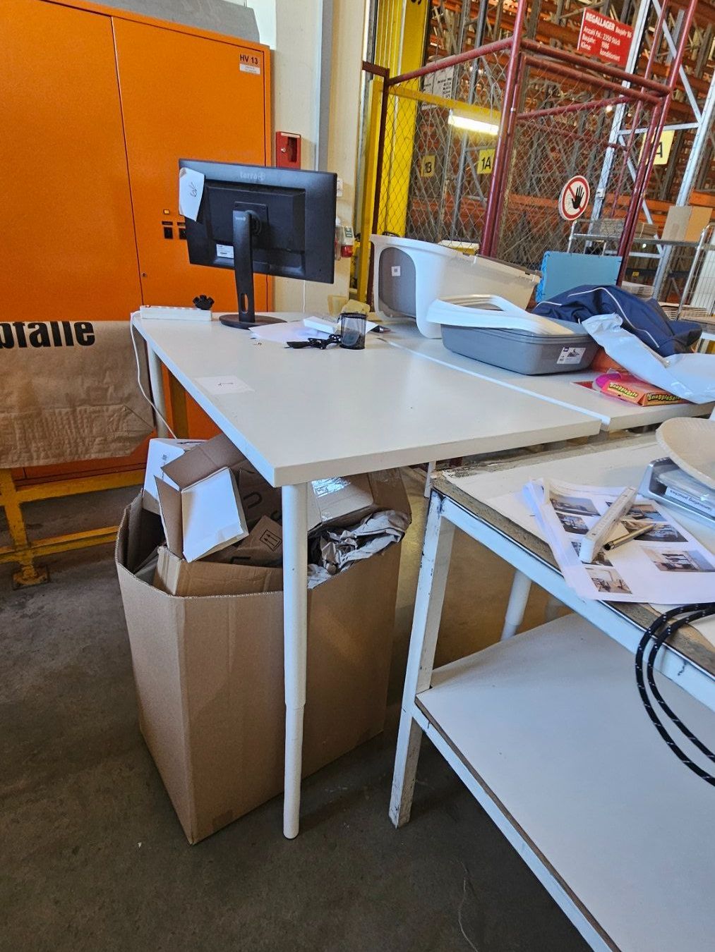 Scrivanie: Arbeitstisch / Bürotisch – Usato da Diessenhofen venduto da Osio 2